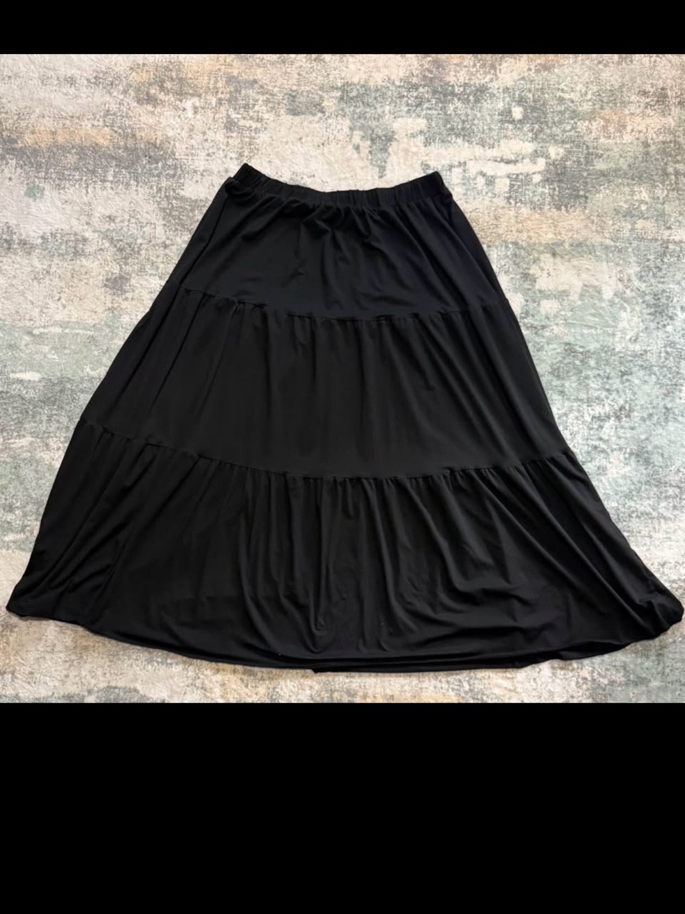 Black Tiered Midi Skirt Elastic Waist Tagged 4XL Fits Closer To 1X